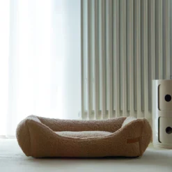 Rexproduct Frida Teddy ümmargune koera- ja kassivoodi (tumebeež) | Sniffy - Parima sõbra heaks